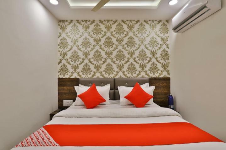 Hotel Pathik Villa Ahmedabad Exterior photo