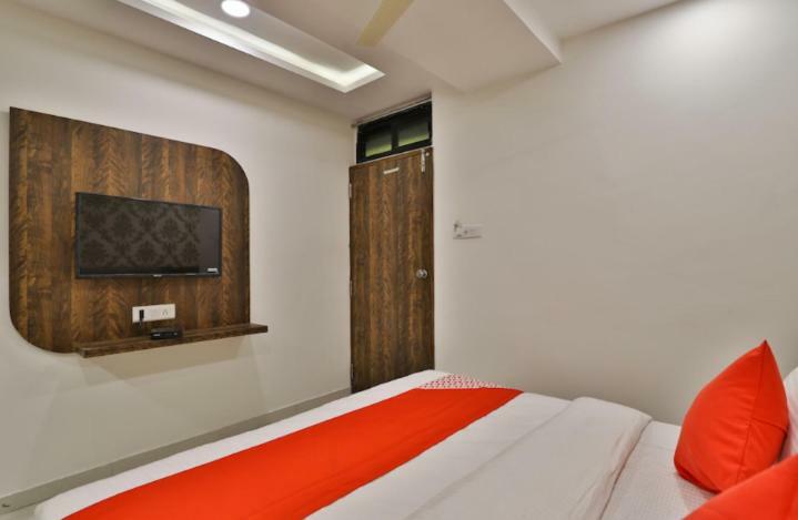 Hotel Pathik Villa Ahmedabad Exterior photo